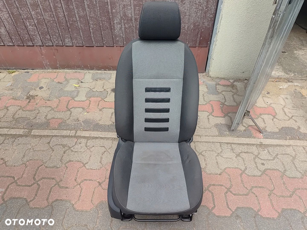 FOCUS MK2 LIFT FOTEL PRAWY PASAŻERA
