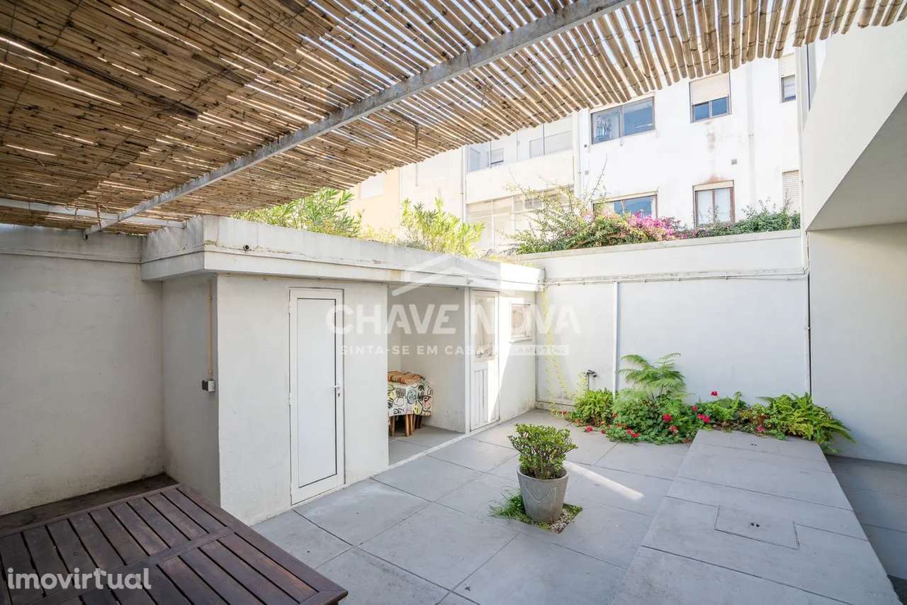 Moradia V5 Renovada, no Bairro dos Músicos, Porto - Grande imagem: 2/25