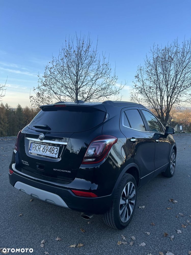 Buick Encore - 2