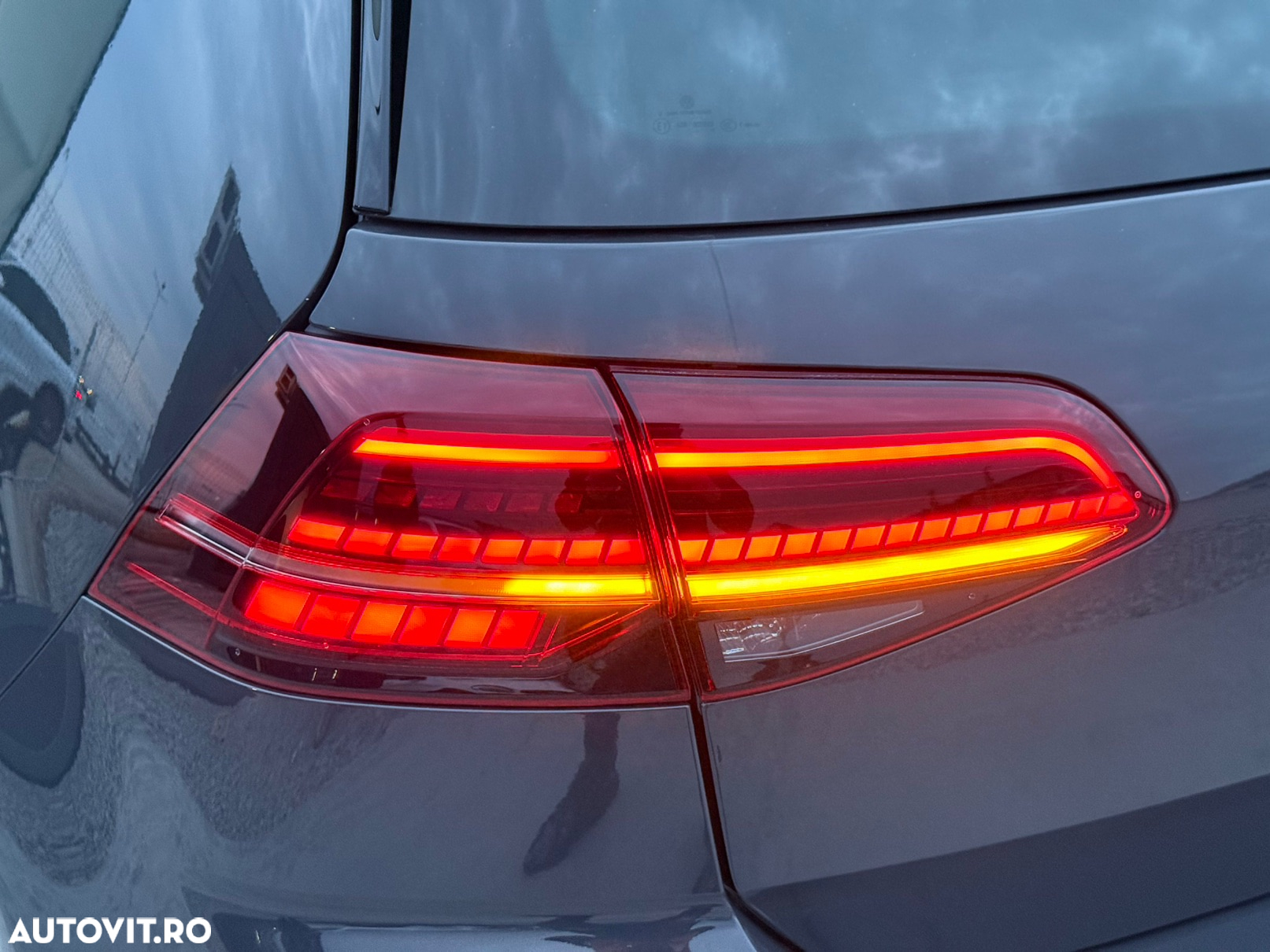 Volkswagen Golf 2.0 TDI DSG R-Line - 34