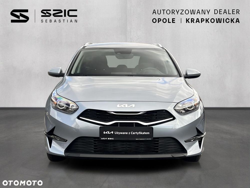 Kia Ceed - 9