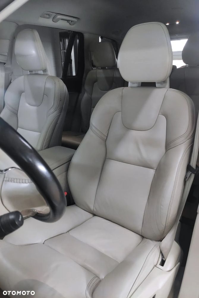 Volvo XC 90 D5 AWD Inscription 7os - 15