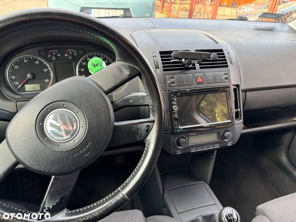 Volkswagen Polo - 5