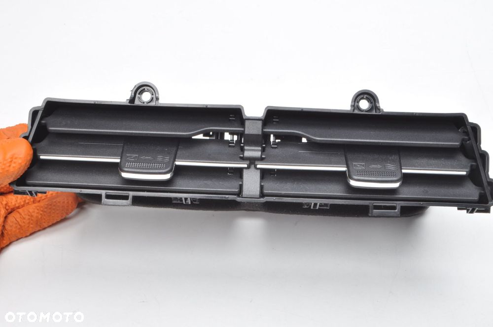 SSANGYONG TIVOLI LIFT KRATKA NAWIEWU ŚRODKOWA 23R 69660-35300 - 3