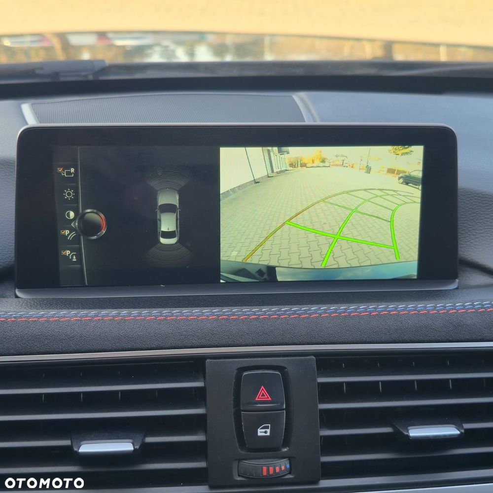 BMW Seria 3 330i xDrive M Sport - 40