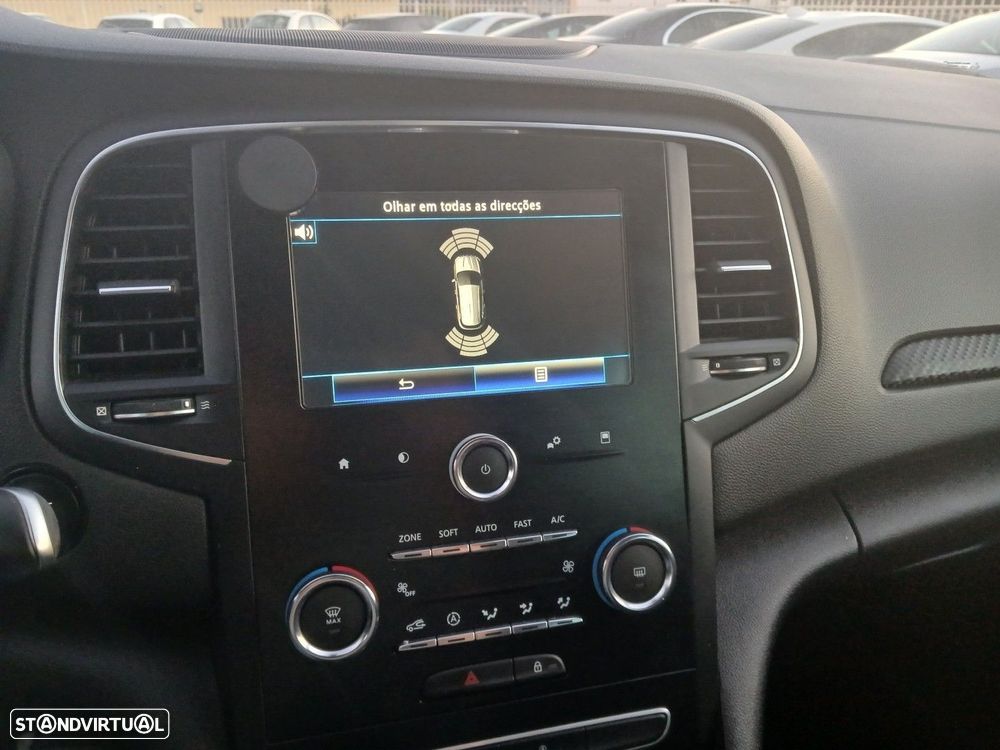 Renault Mégane 1.5 Blue dCi Limited - 23