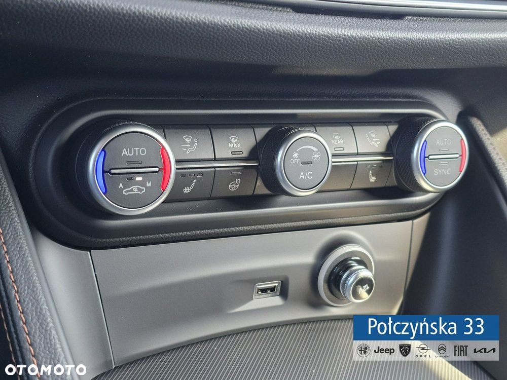 Alfa Romeo Stelvio - 23