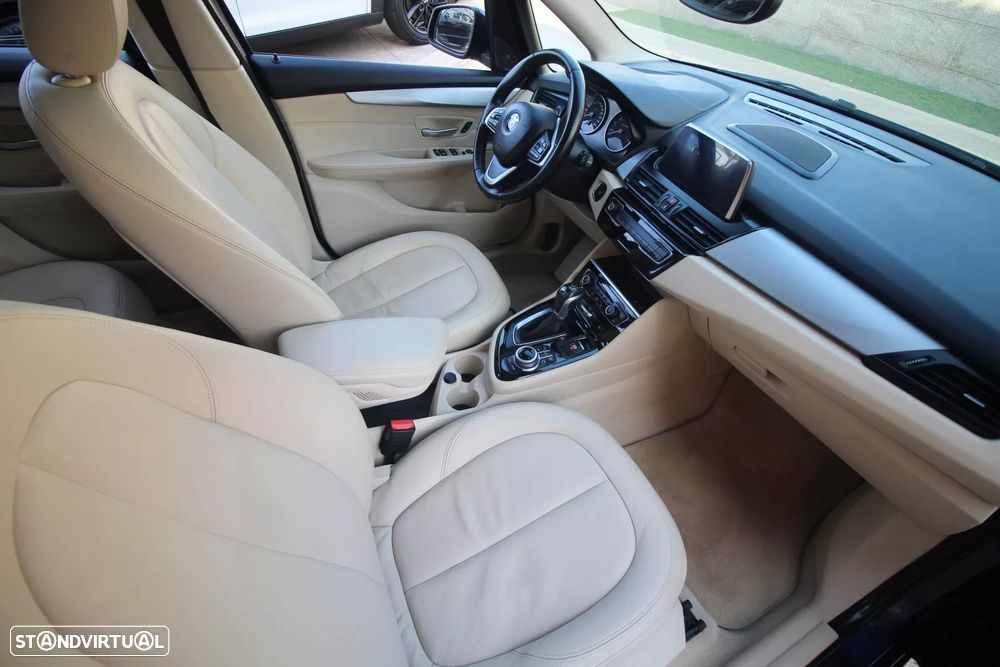 BMW 225xe Active Tourer Line Luxury - 38