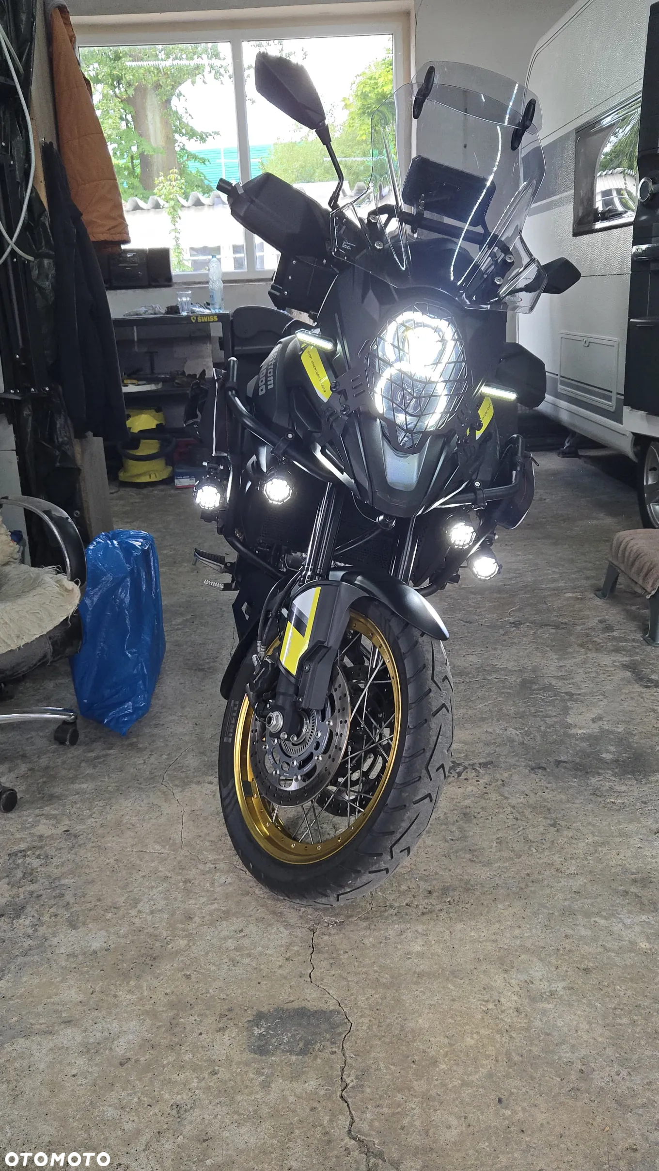 Suzuki V-STROM - 19
