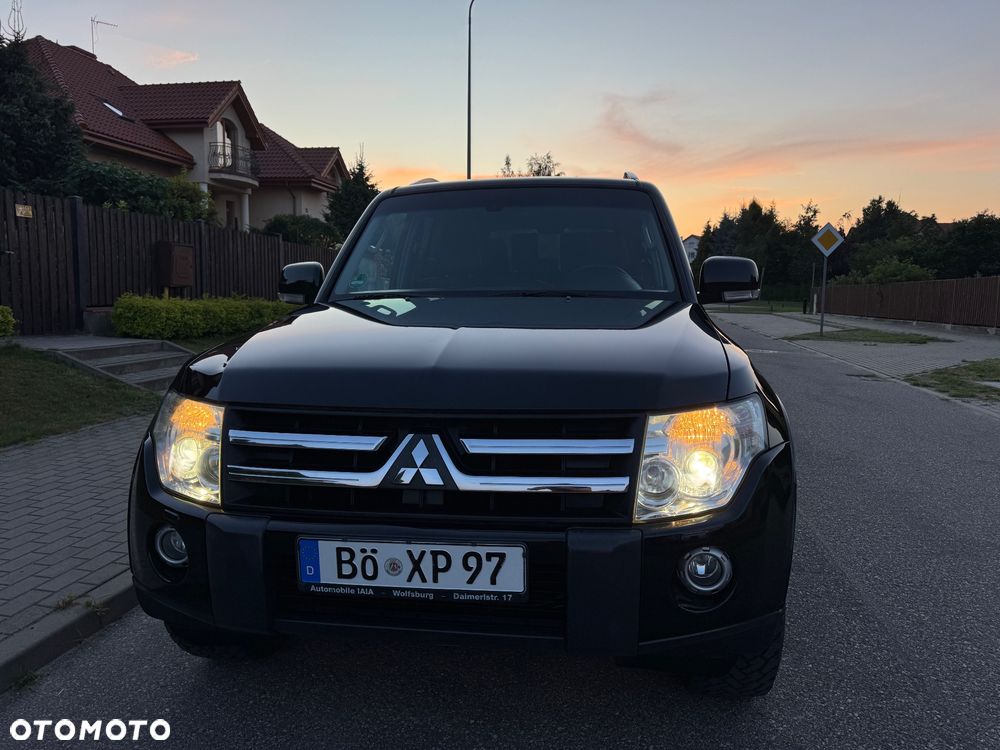 Mitsubishi Pajero 3.2 DI-D Automatik Intense - 9