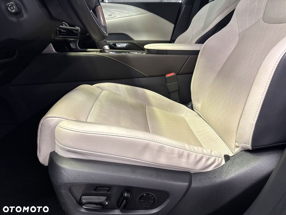 Lexus RX - 20