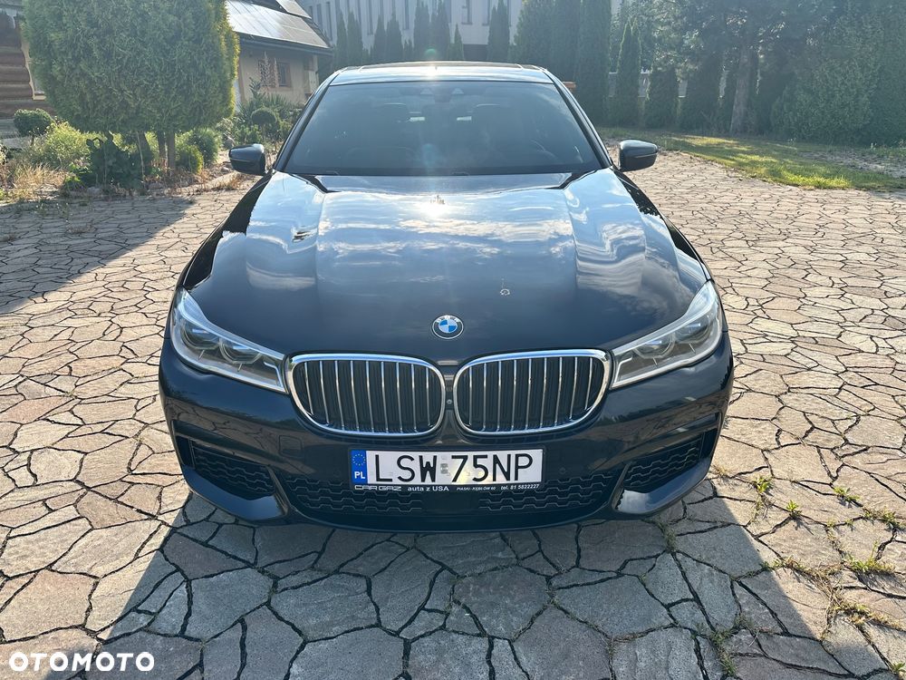 BMW Seria 7 750Li xDrive - 21