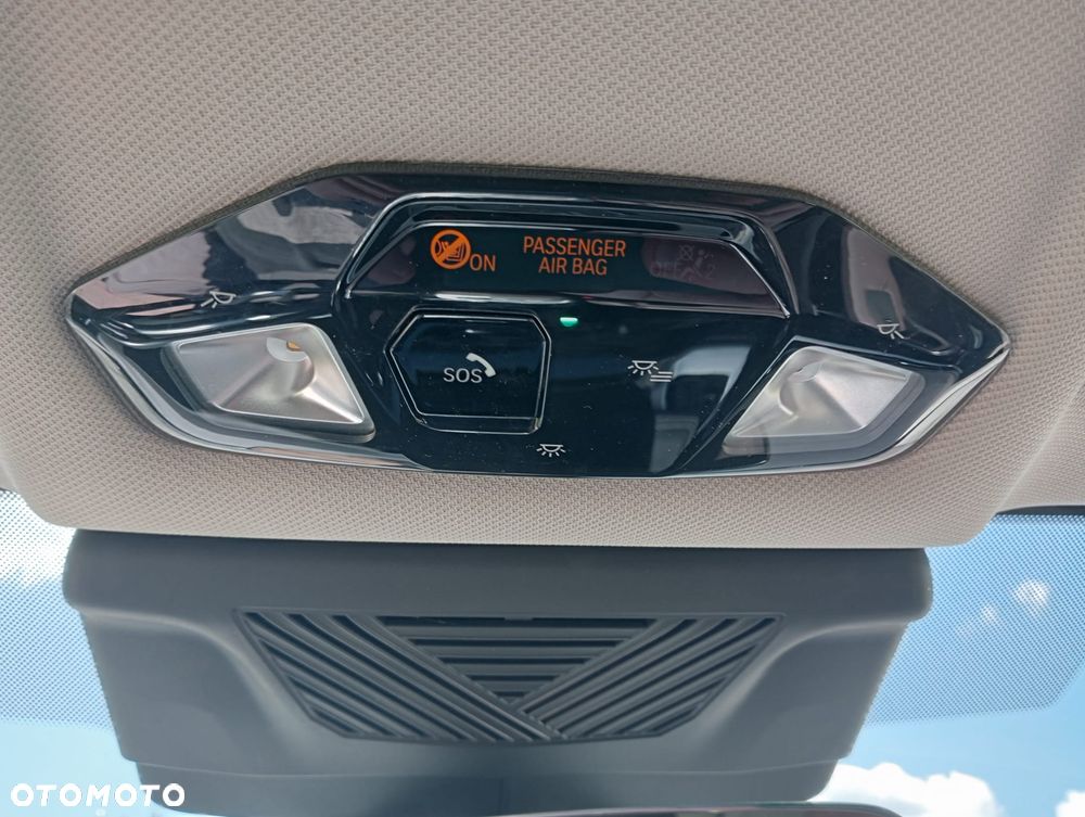 BMW X1 sDrive18i Advantage - 11