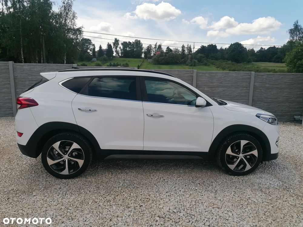 Hyundai Tucson 2.0 CRDi 4WD Automatik Style - 8