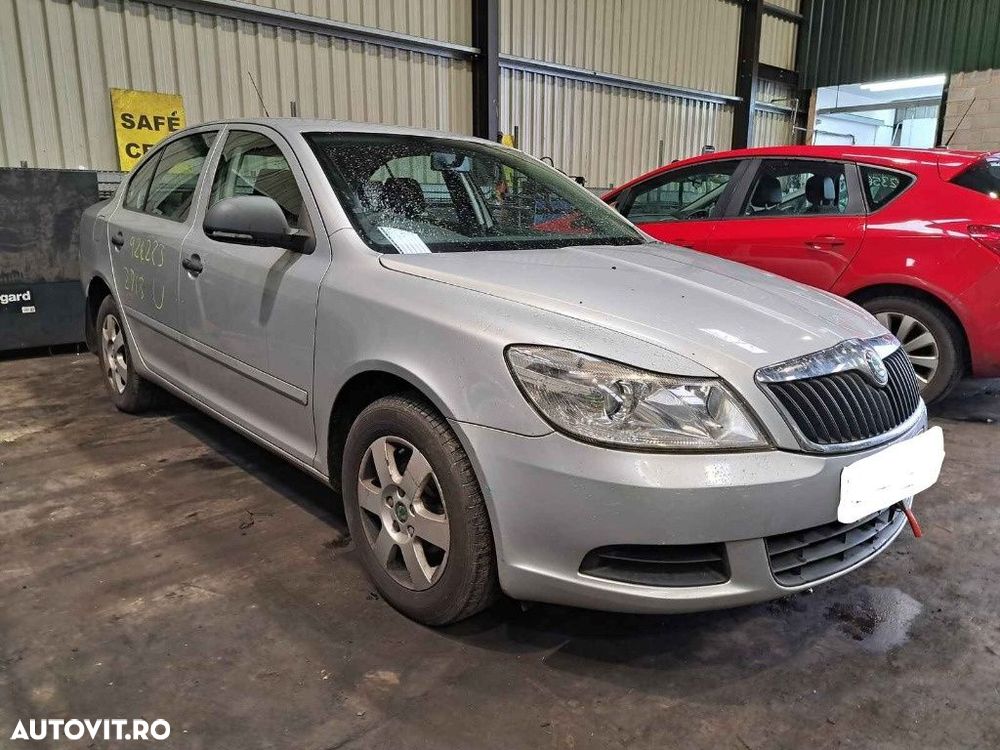 Aripa stanga fata Skoda Octavia 2 2010 SEDAN 1.4 TSI - 13