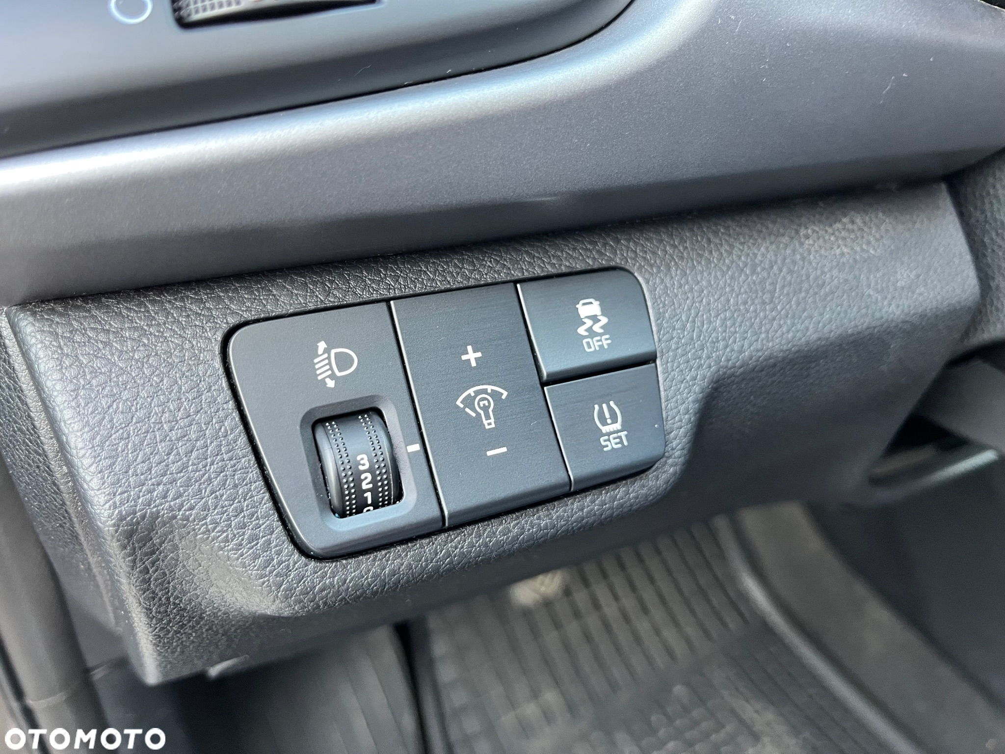 Kia Rio 1.2 L - 28