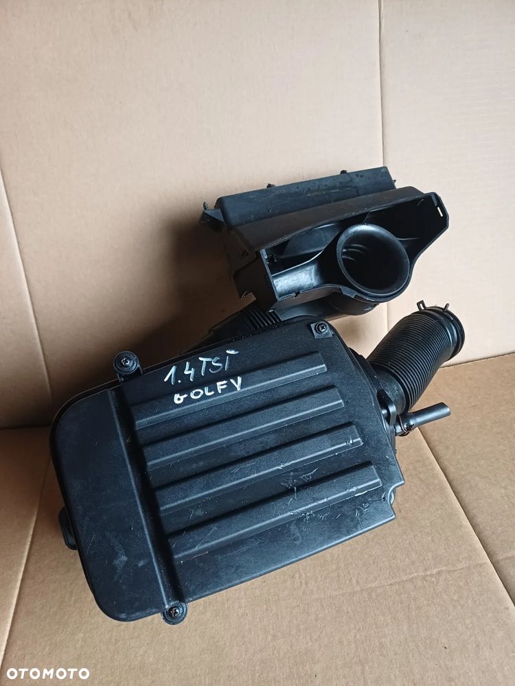 Obudowa filtra powietrza Vw Golf V 5 2006r 1.4 tsi benzyna - 1