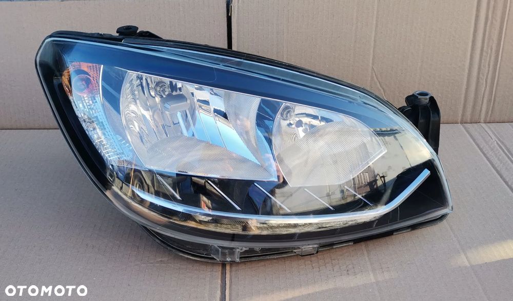 Reflektor Prawy Lampa Prawa LED Skoda Citigo 2017- Lift - 1