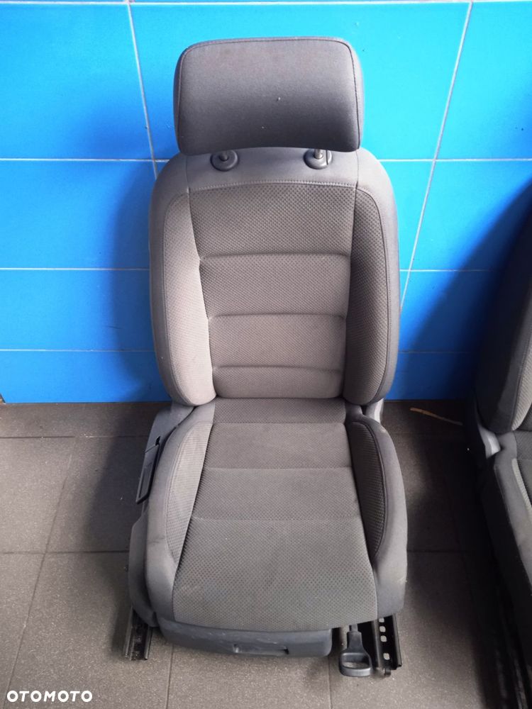 Fotel kierowcy pasażera Golf V - 2