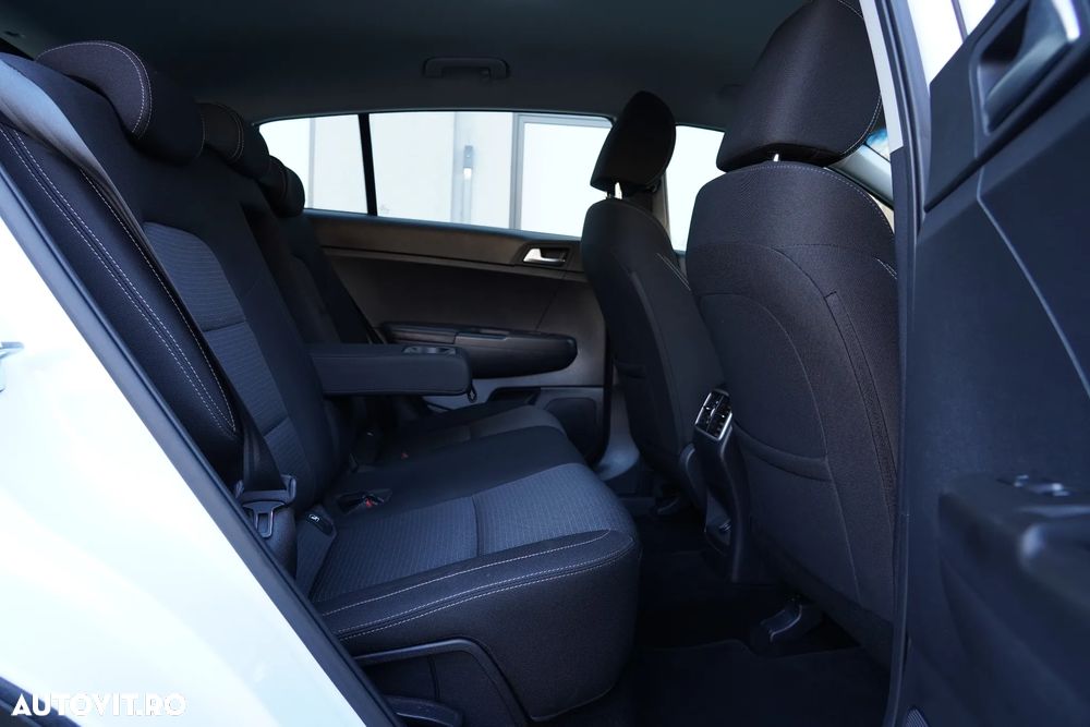Kia Sportage 1.6 CRDI AWD DCT SPIRIT - 9