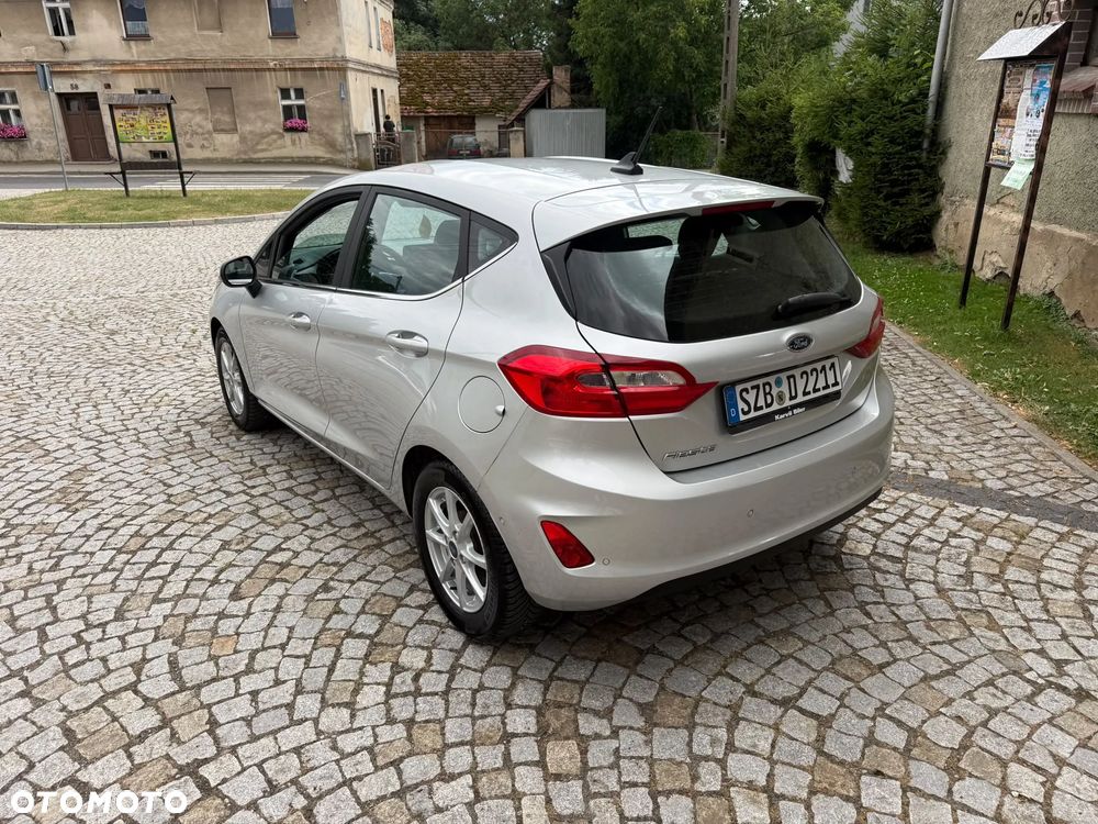 Ford Fiesta - 9