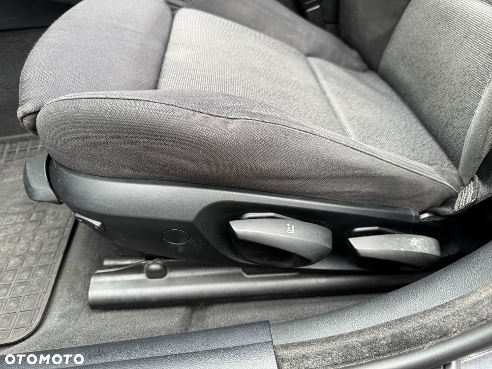 BMW Seria 3 - 24