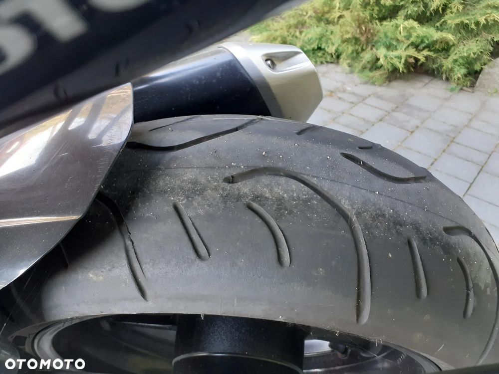 Yamaha FZ - 16