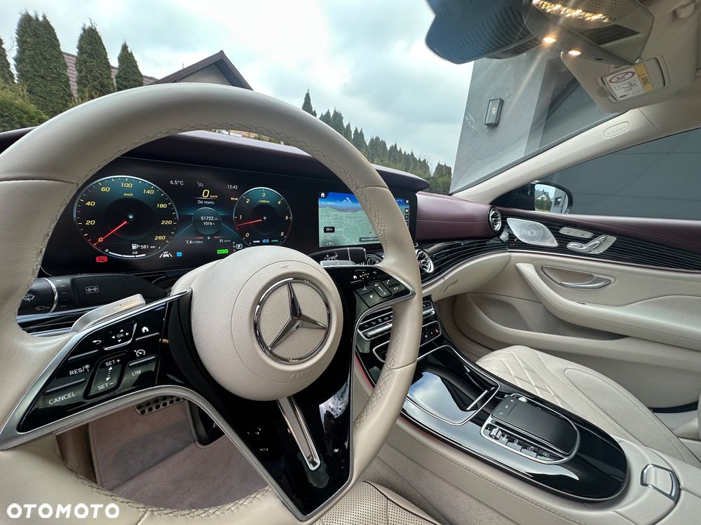 Mercedes-Benz CLS - 22