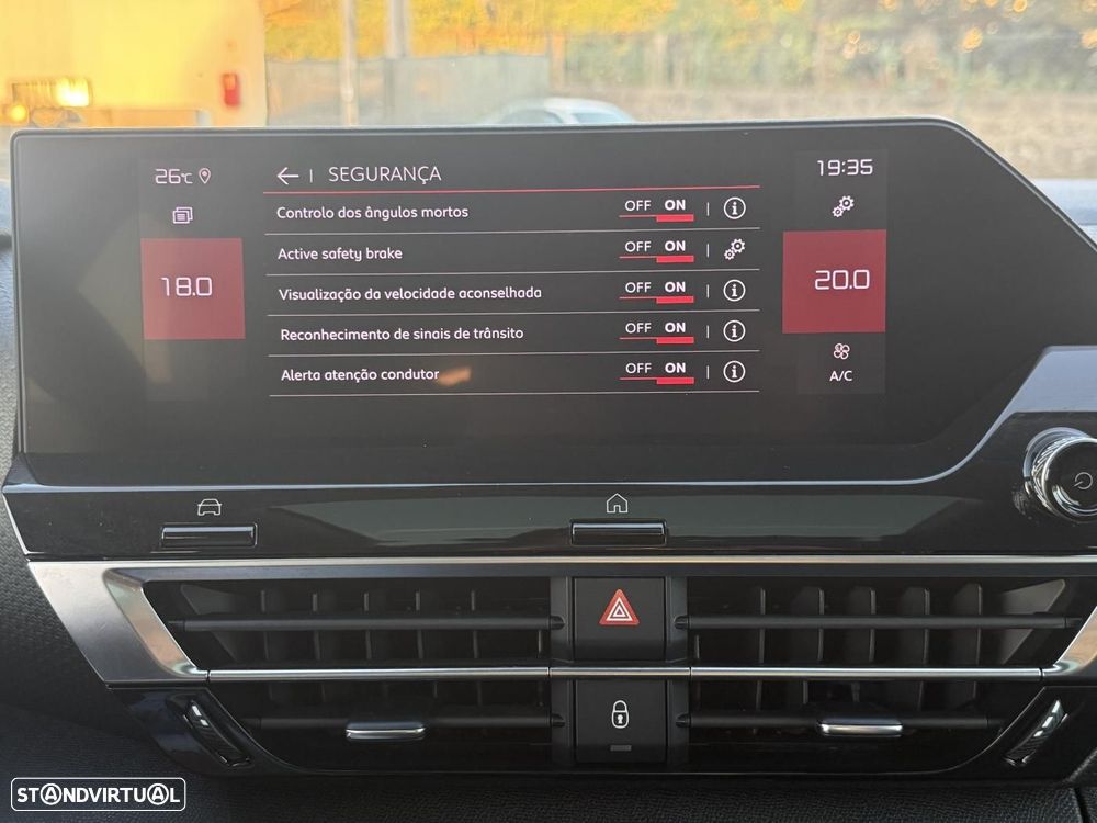 Citroën C4 1.2 PureTech Shine - 33