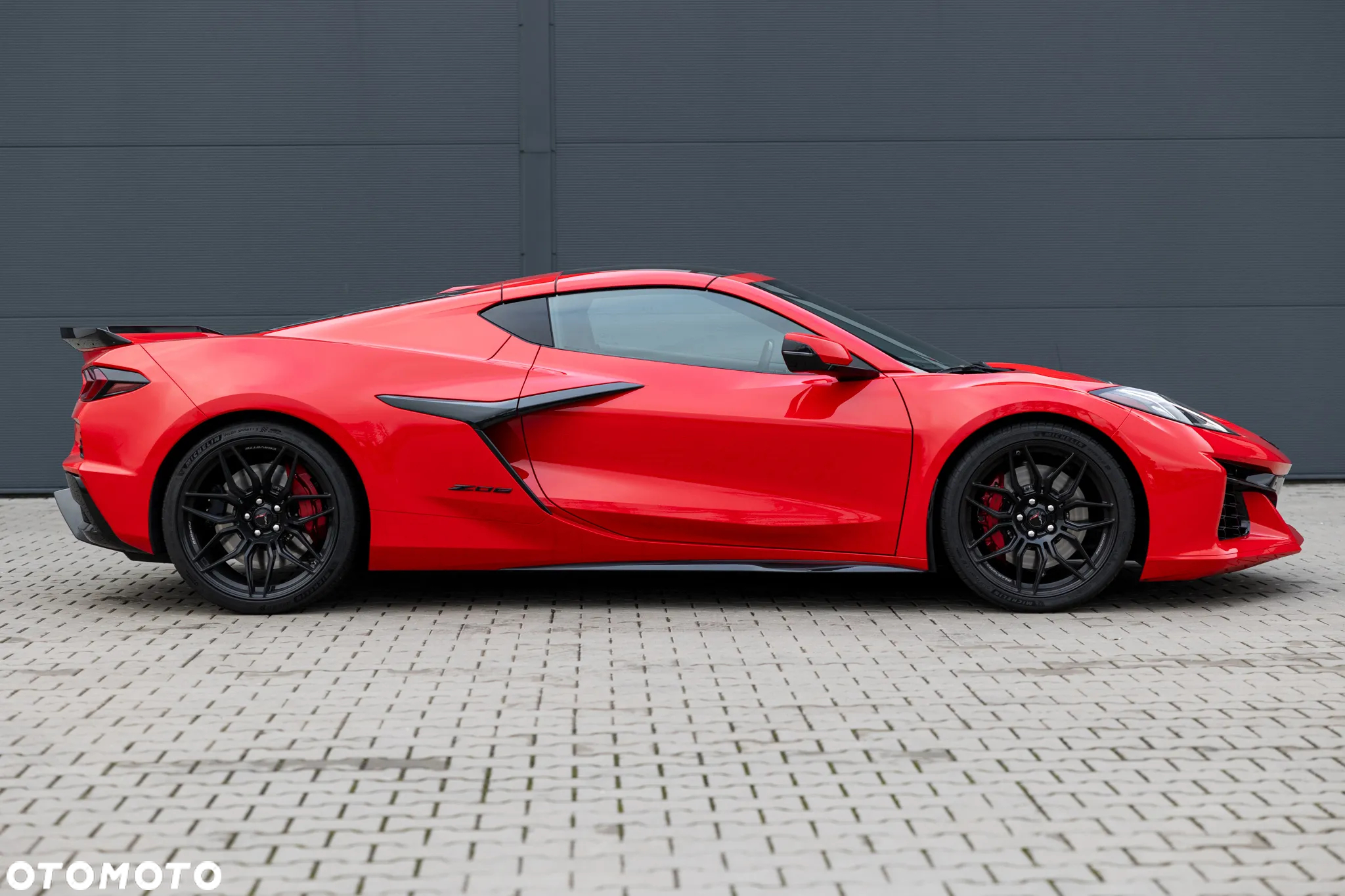 Chevrolet Corvette - 3