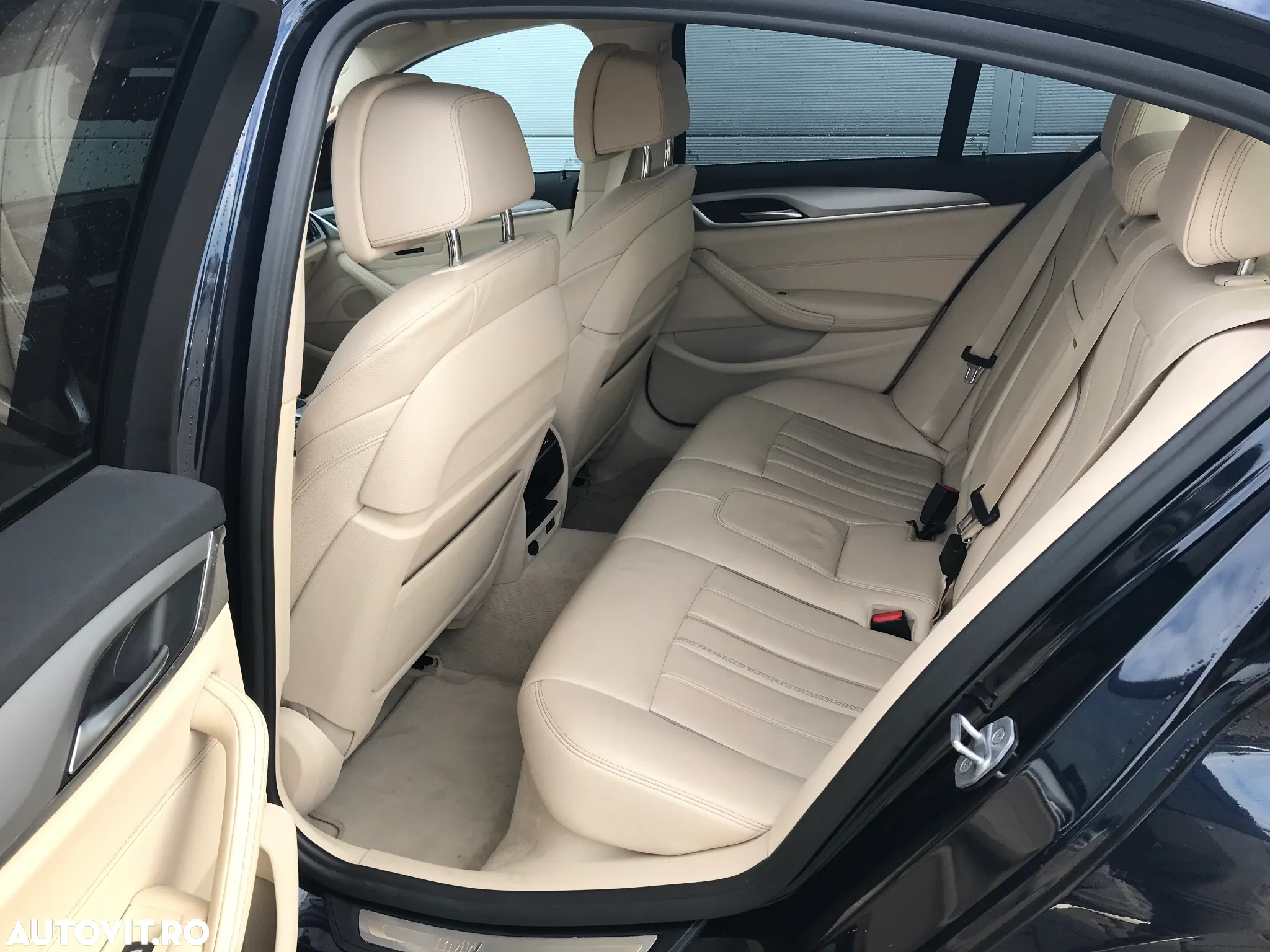 BMW Seria 5 520i Aut. - 6