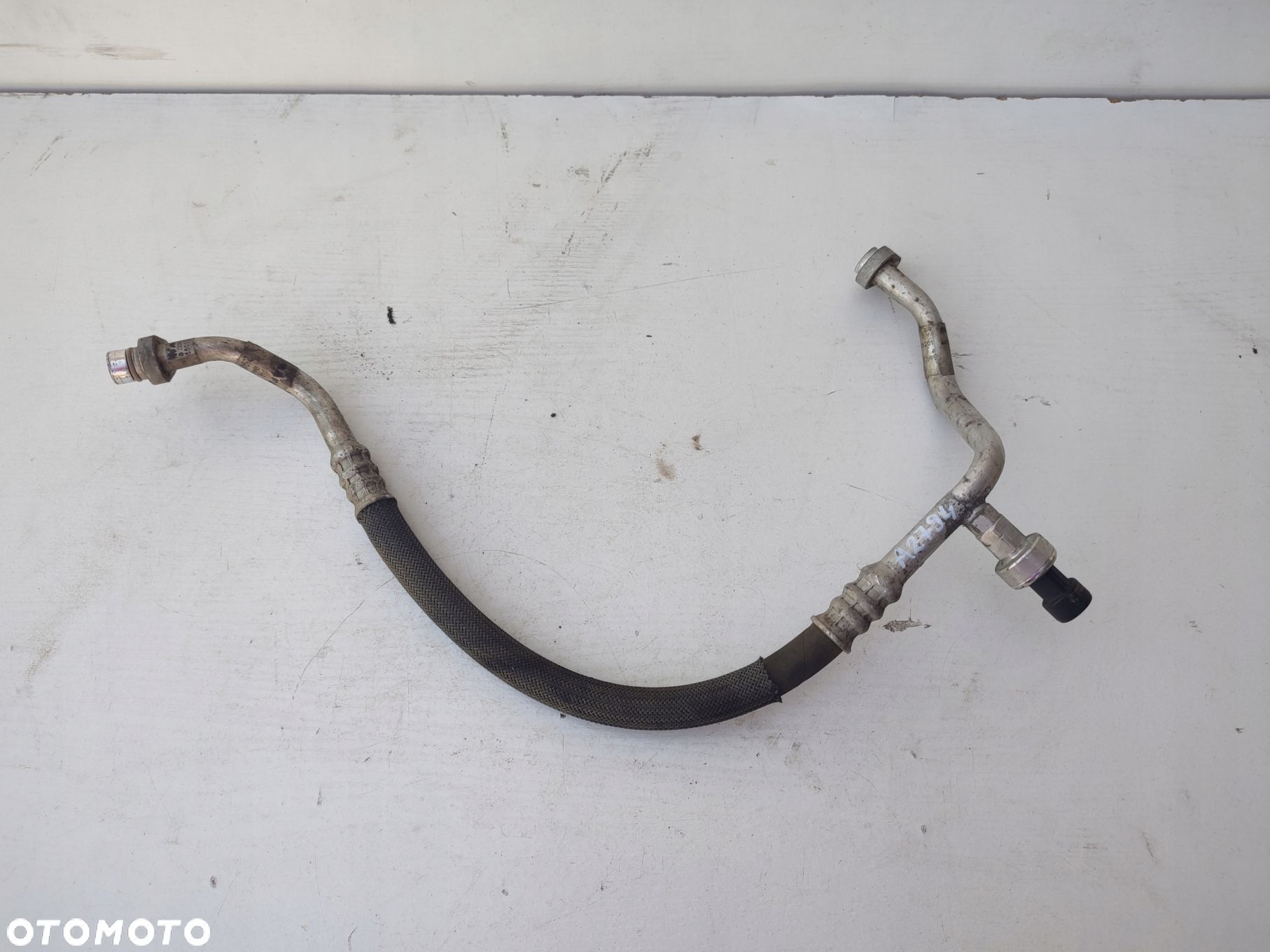 Przewód klimatyzacji RENAULT KANGOO II 1.5DCI 924901043R - 1