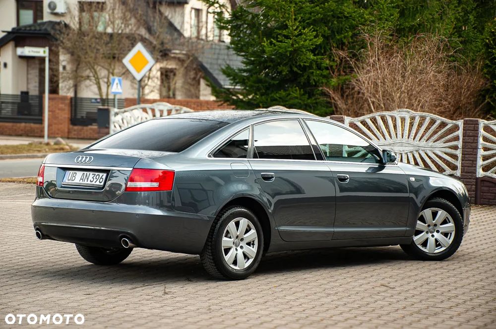 Audi A6 Limousine 2.4 - 20