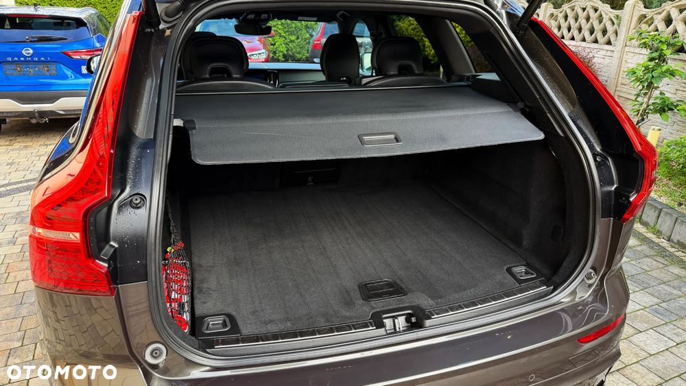 Volvo XC 60 B4 D Ultimate Dark - 38