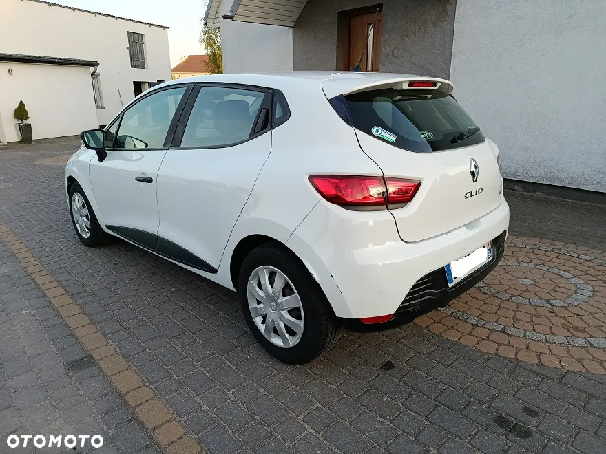 Renault Clio - 6