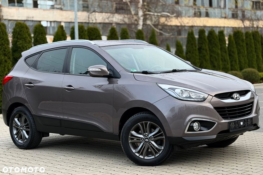 Hyundai ix35 1.6 2WD Fifa World Cup Edition - 12
