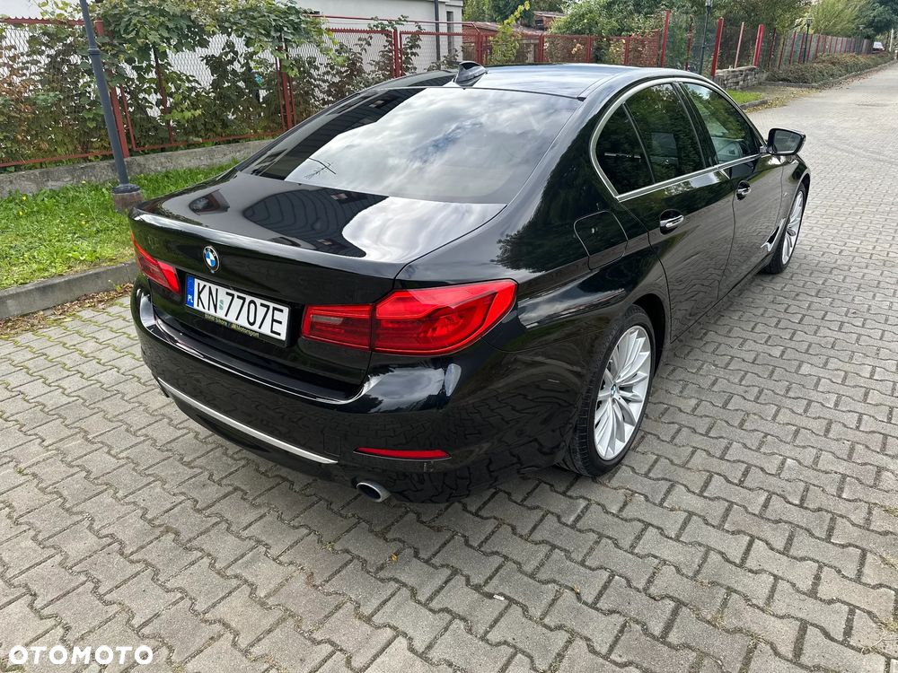 BMW Seria 5 530i GPF xDrive Luxury Line - 3