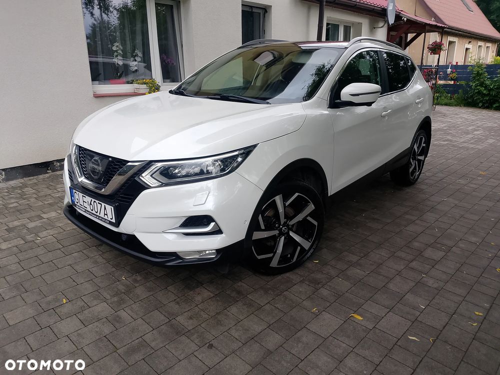 Nissan Qashqai 1.6 dCi DPF tekna - 1