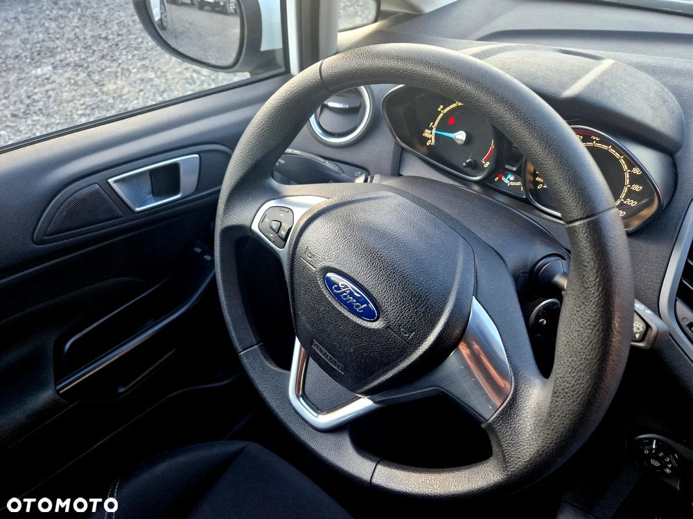 Ford Fiesta - 2