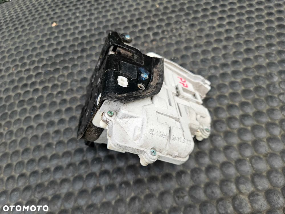 Zamek Drzwi 4F1837015 4F1837016 Rygiel Lewy Prawy Przod Przedni Europa Audi A6 C6 A3 8P - 33