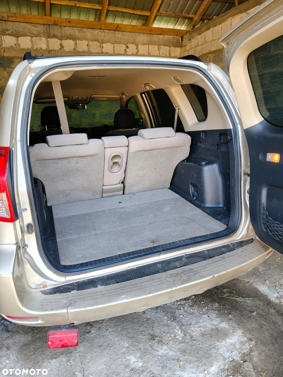 Toyota RAV4 - 7