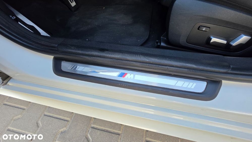BMW Seria 3 320e M Sport sport - 18