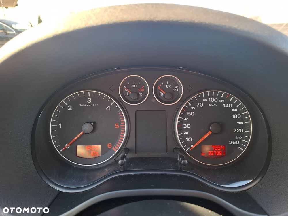Audi A3 Sportback 2.0 TDI Ambiente - 21
