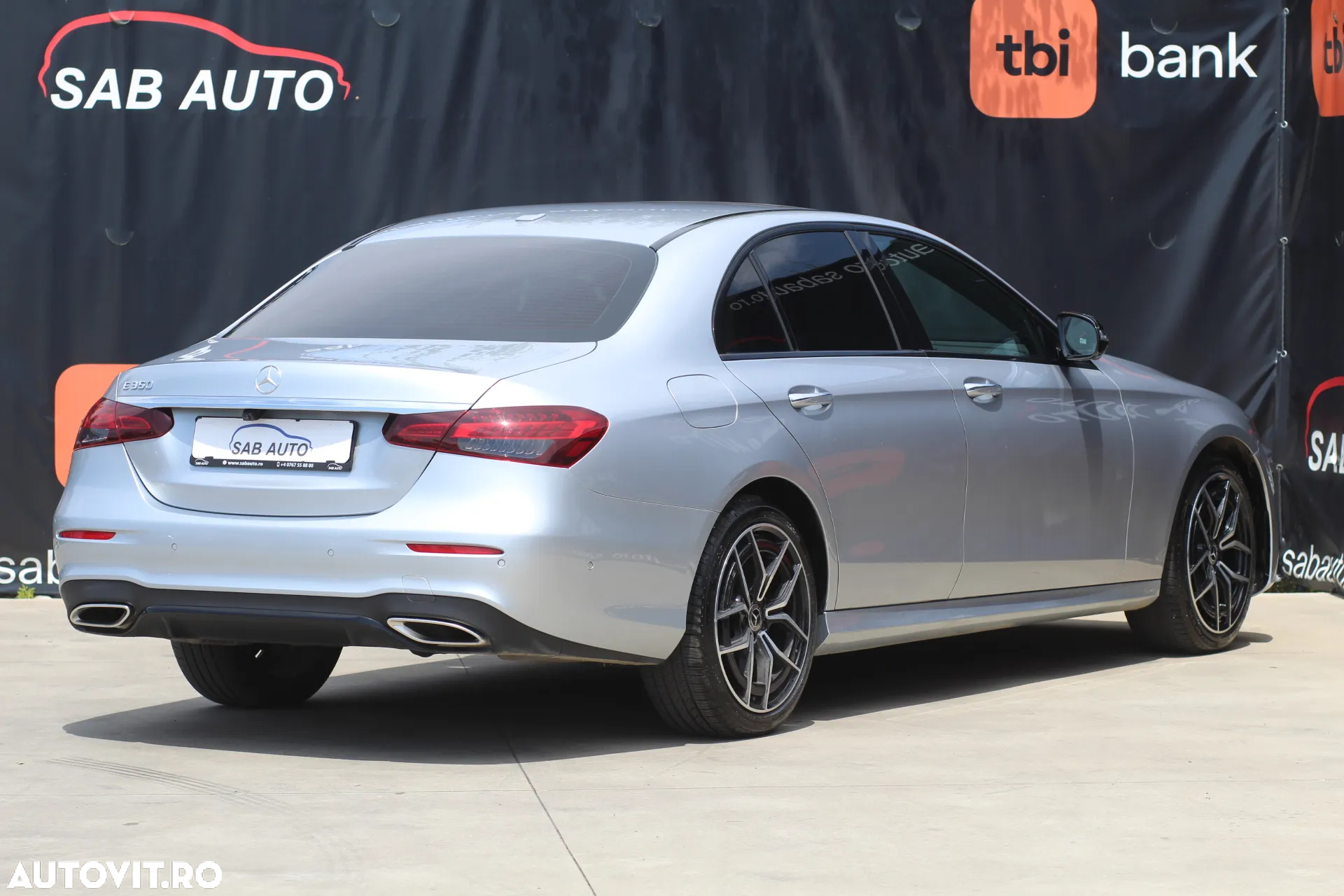 Mercedes-Benz E 300 Aut. - 26