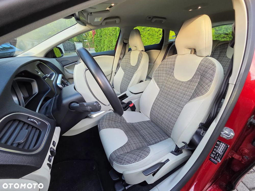 Volvo V40 - 9