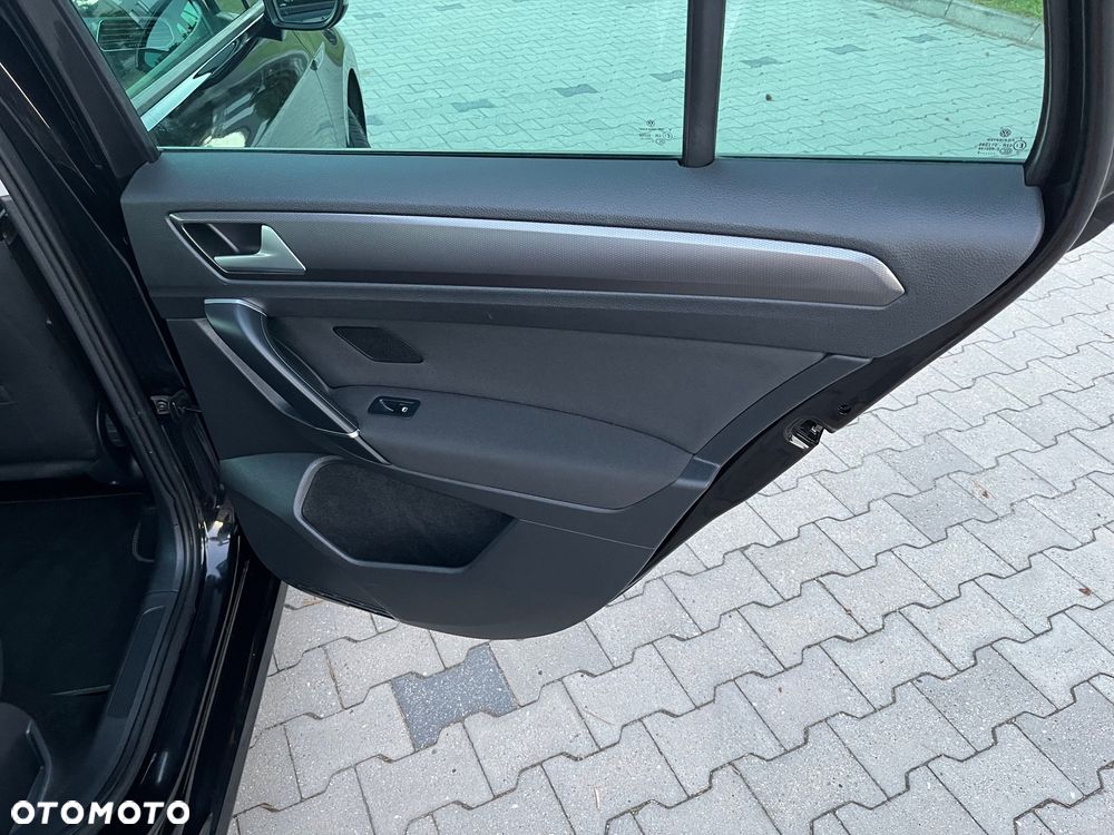 Volkswagen Golf Sportsvan 1.6 TDI BlueMotion Comfortline - 21