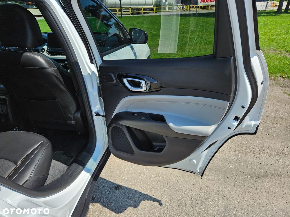 Jeep Compass - 12