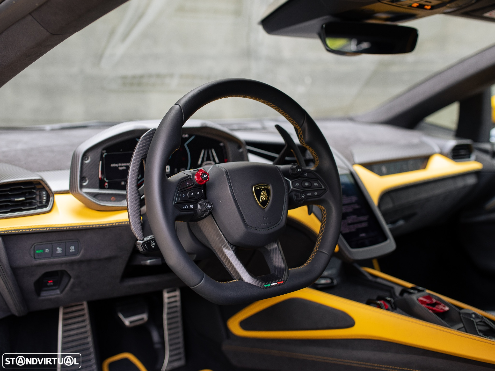 Lamborghini Revuelto - 29
