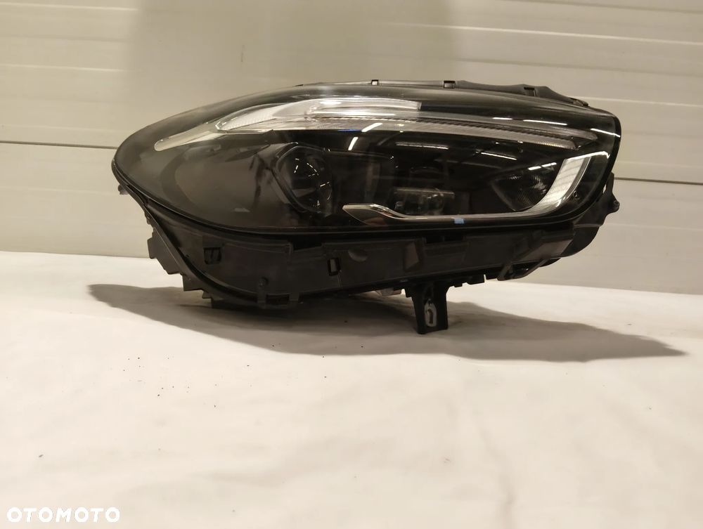 Mercedes-Benz B W247 MULTIBEAM PRZÓD STRONA PRAWA A2479061404 - 1