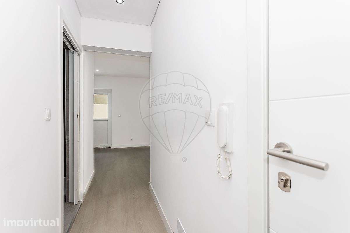 Apartamento T0 para arrendamento - Grande imagem: 2/18